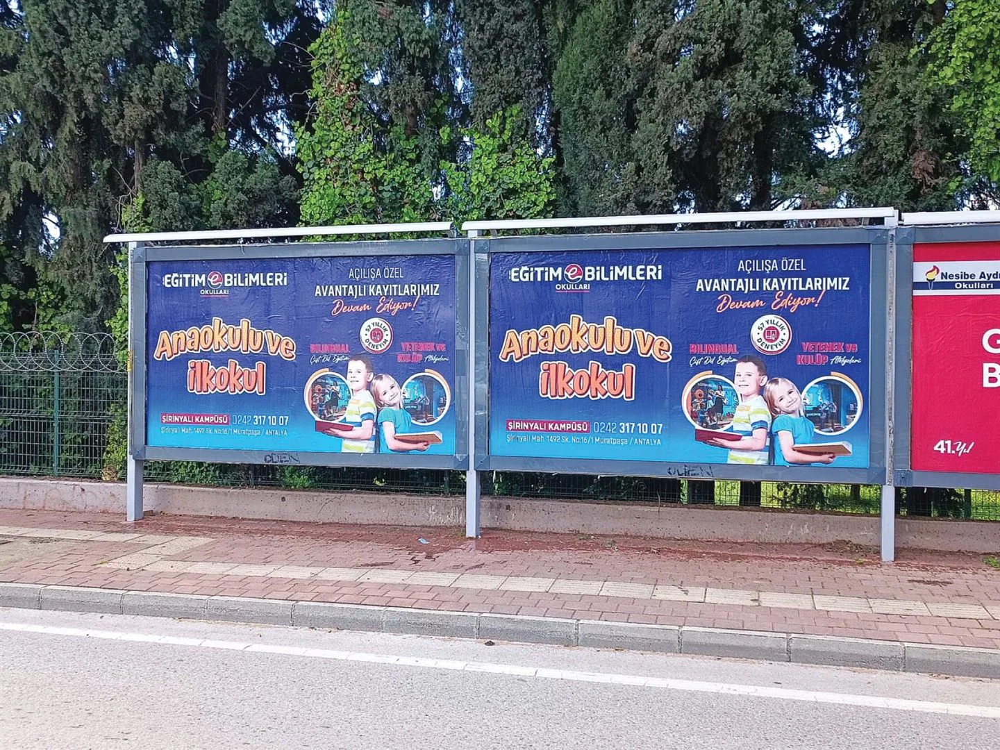 Yol kenarı billboard uygulaması